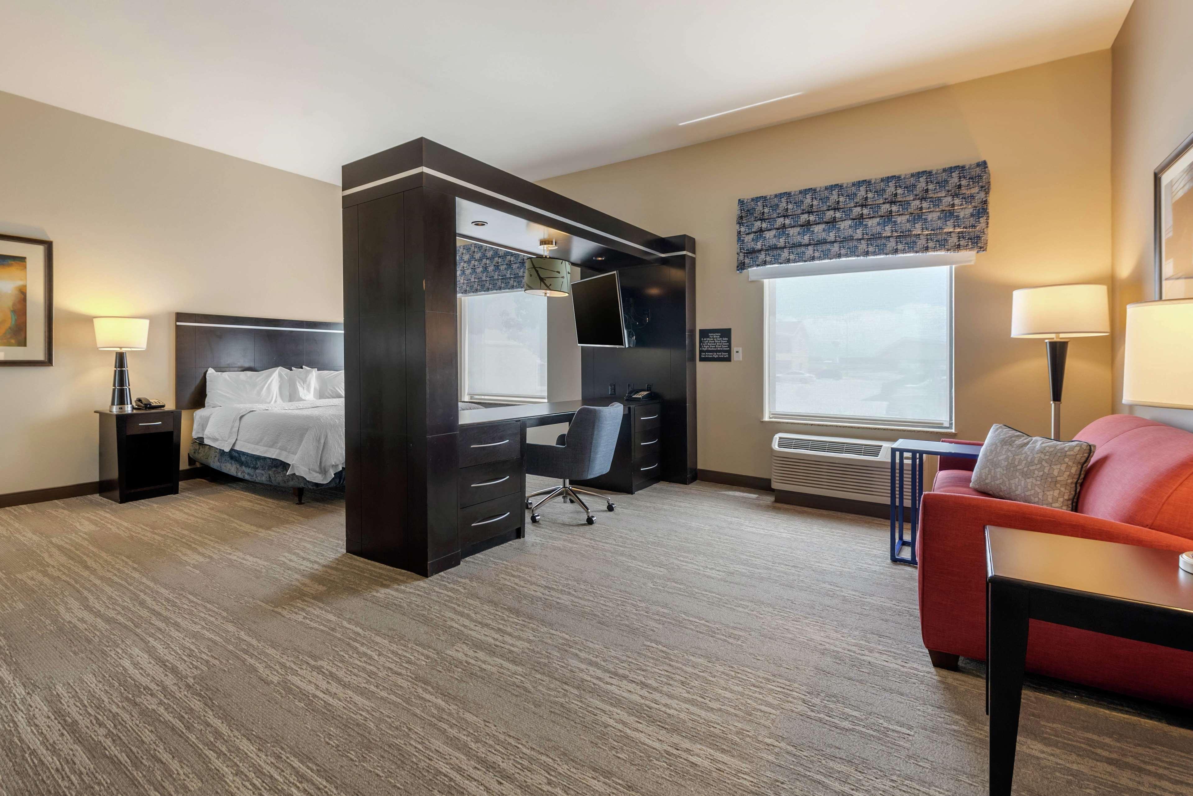 Hampton Hotel