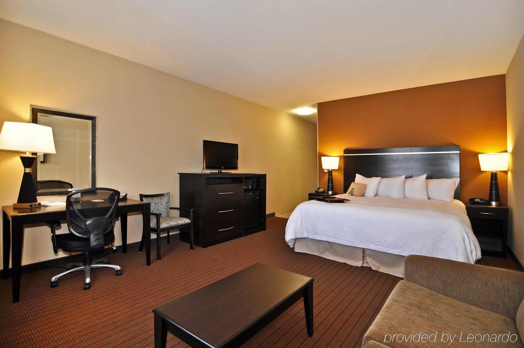 Hotel Hampton 3*