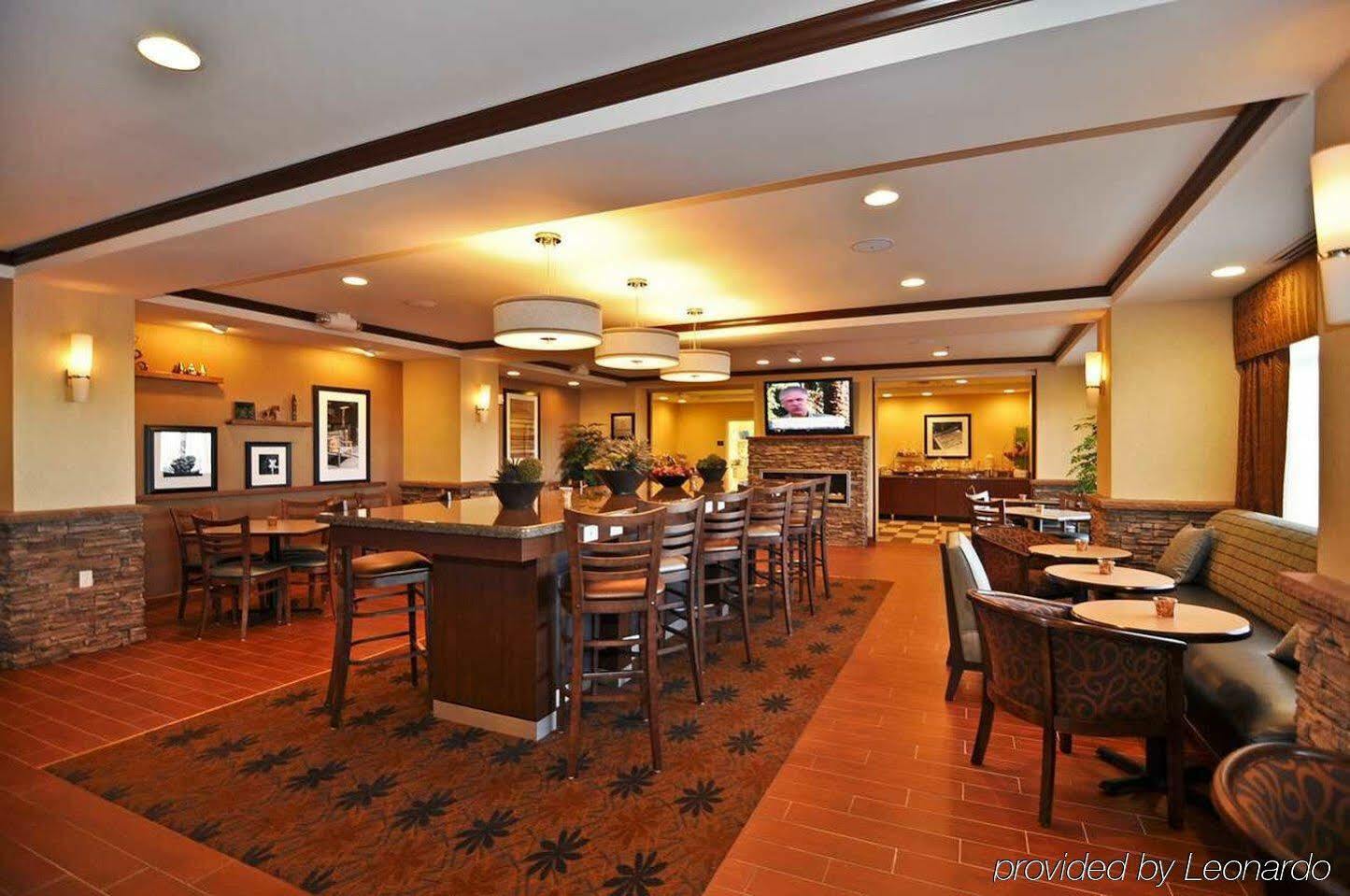 Hotel Hampton 3*