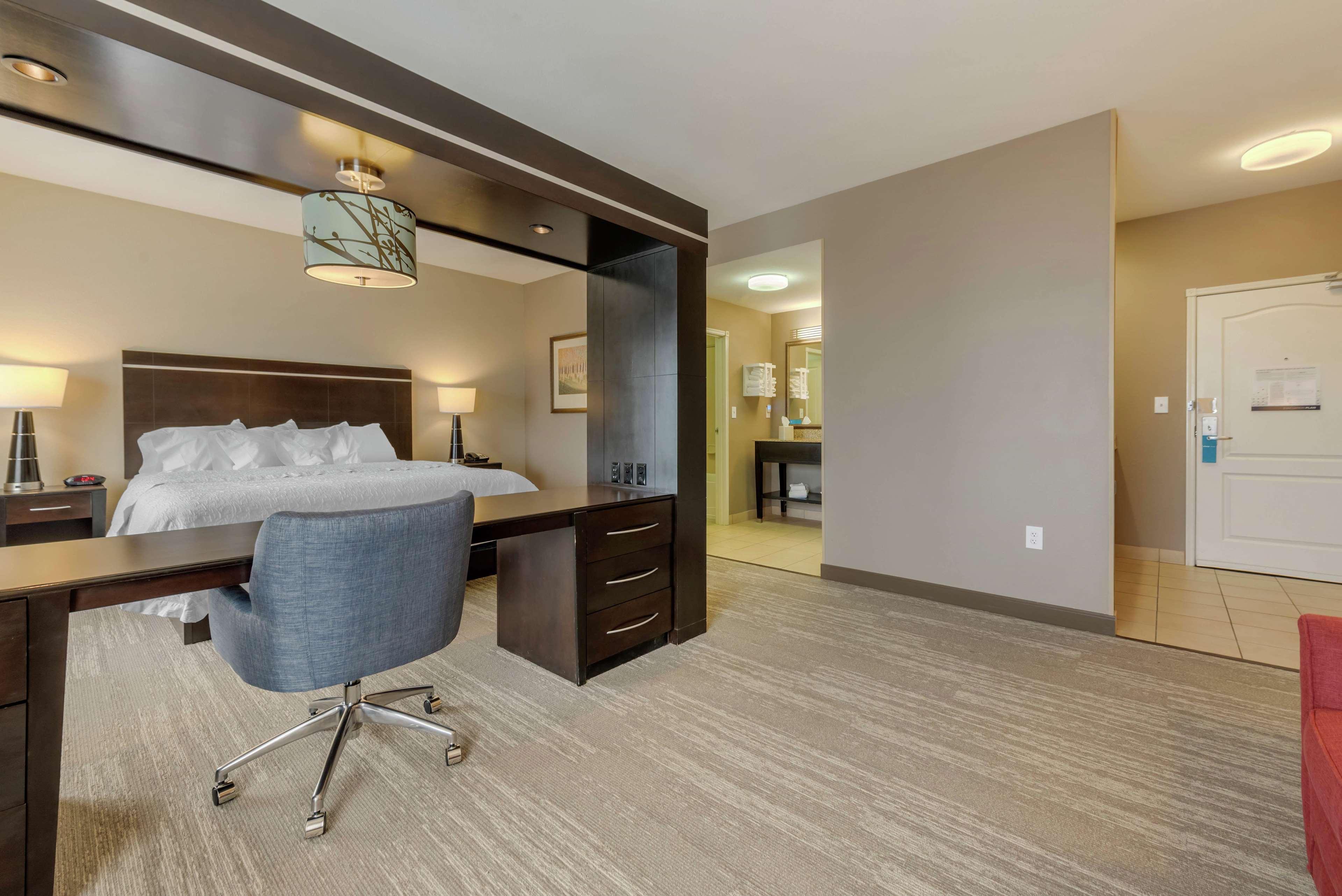 Hampton Hotel 3*