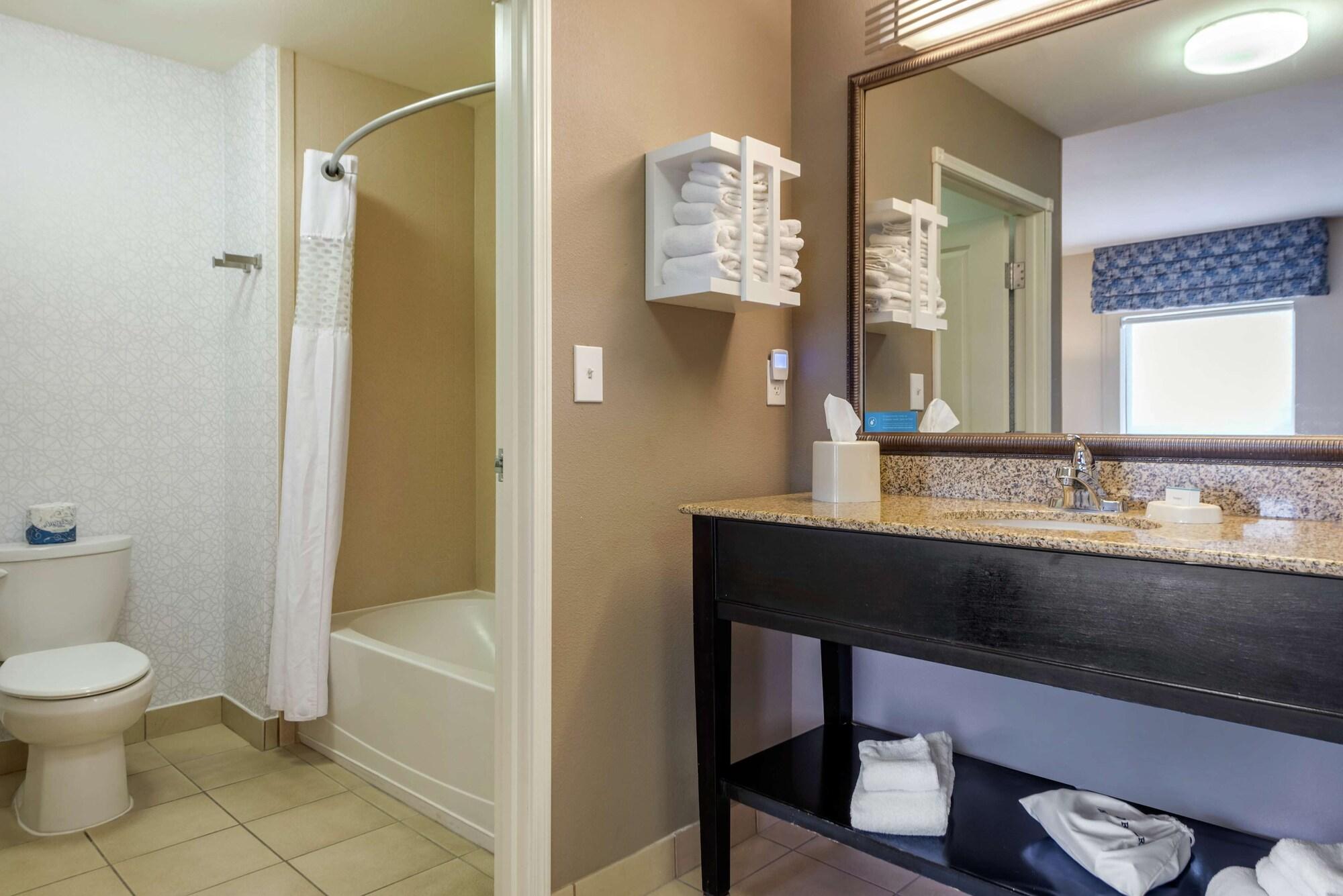 Hampton Hotel 3*
