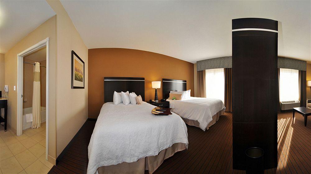 Hampton 3*